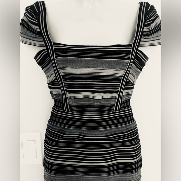 Herve Leger Striped “Sandra”Bodycon Bandage Mini Dress. Size S - Picture 11 of 11